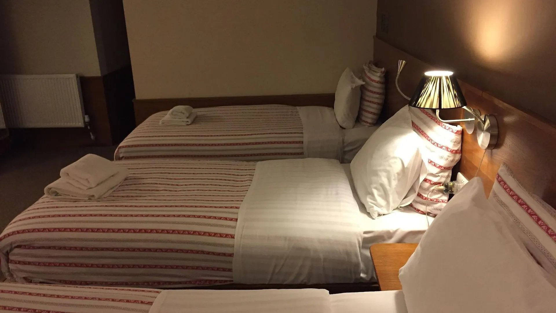 Edinburgh House Hotel