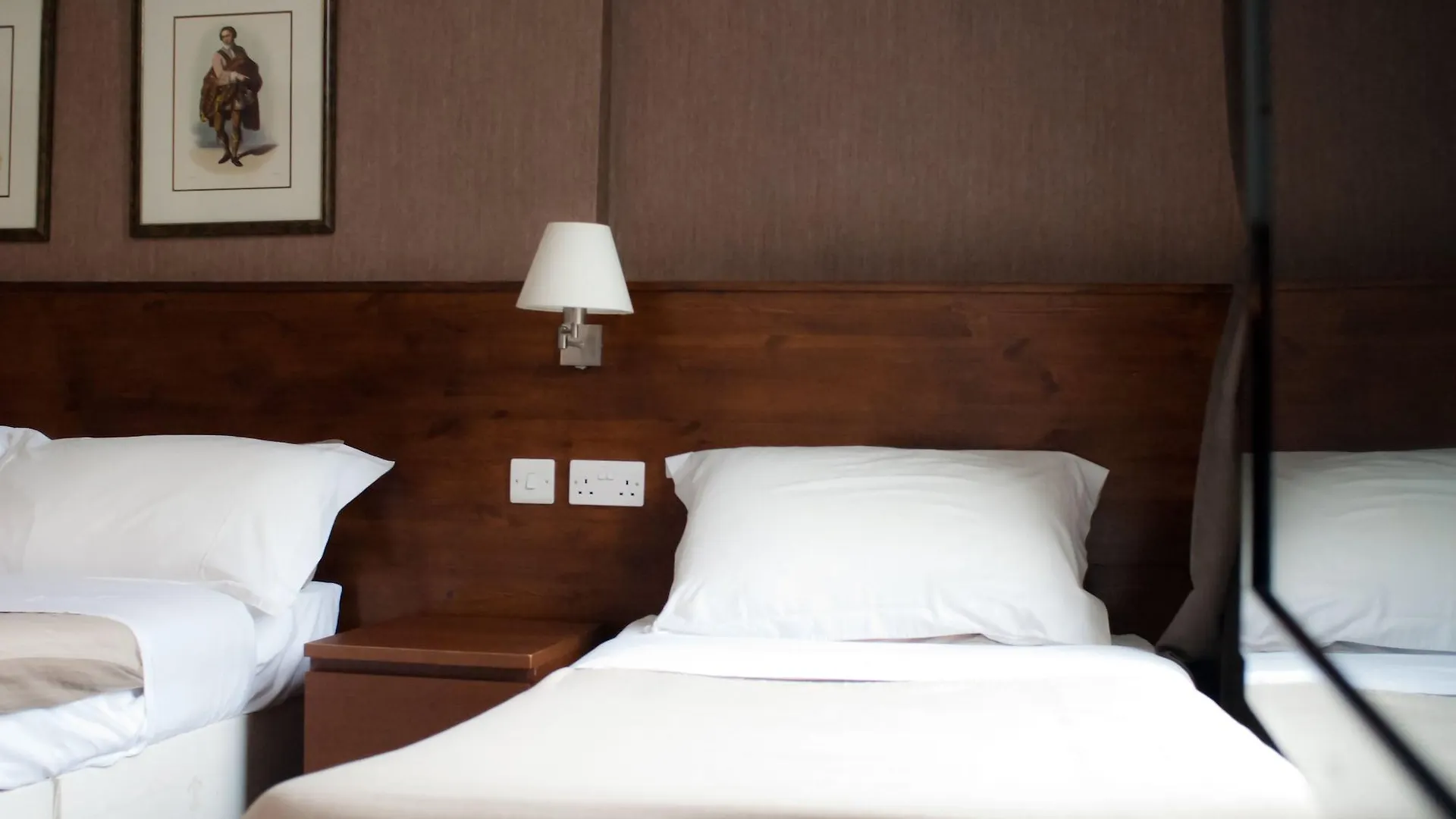 Edinburgh House Hotel