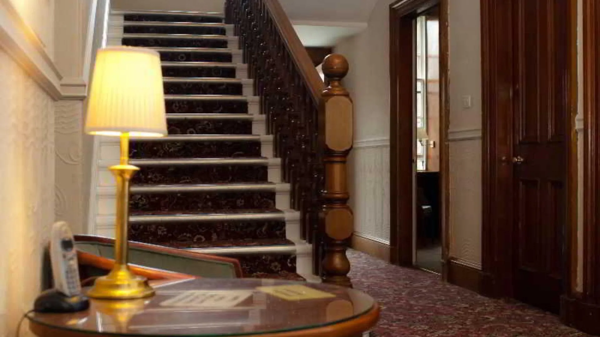 Edinburgh House Hotel