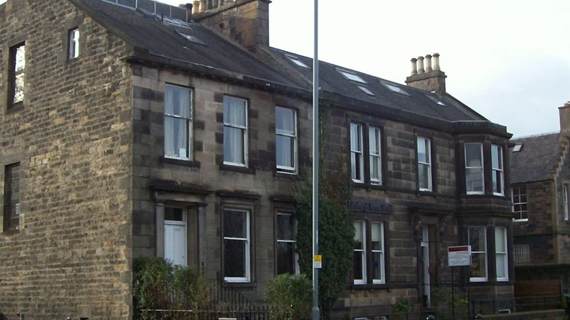 ***  Edinburgh House Hotel United Kingdom