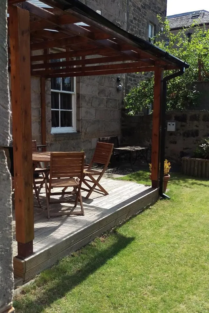 Edinburgh House Hotel