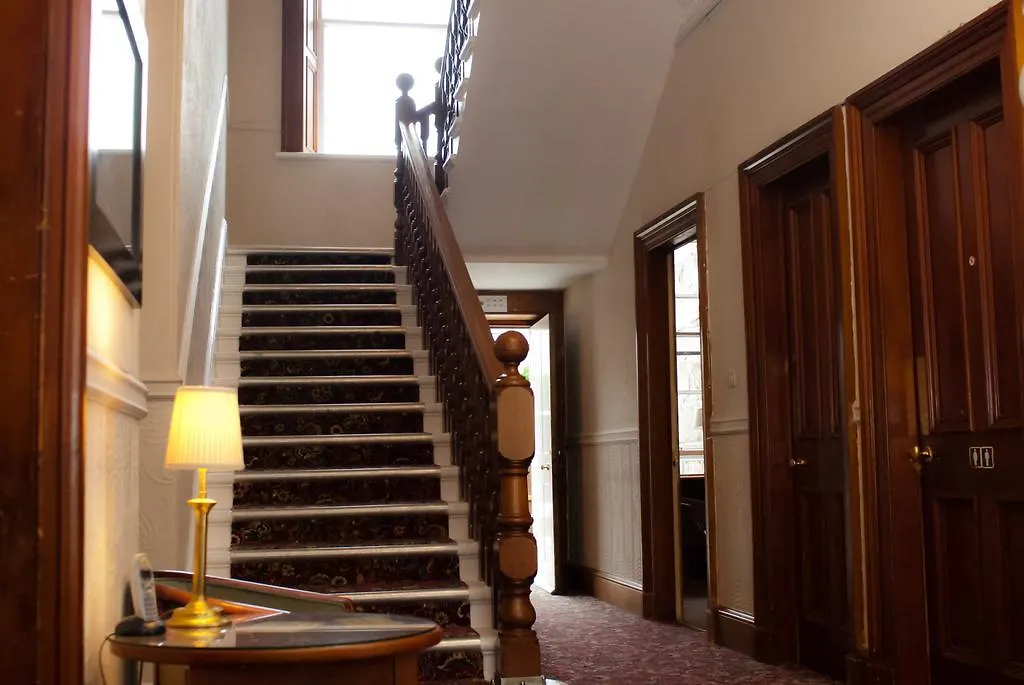 Edinburgh House Hotel