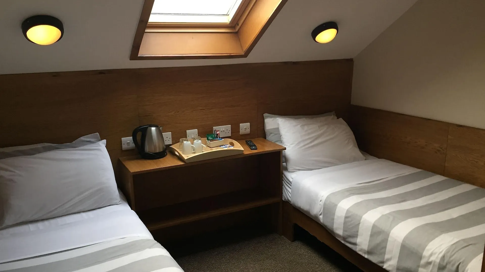 Edinburgh House Hotel