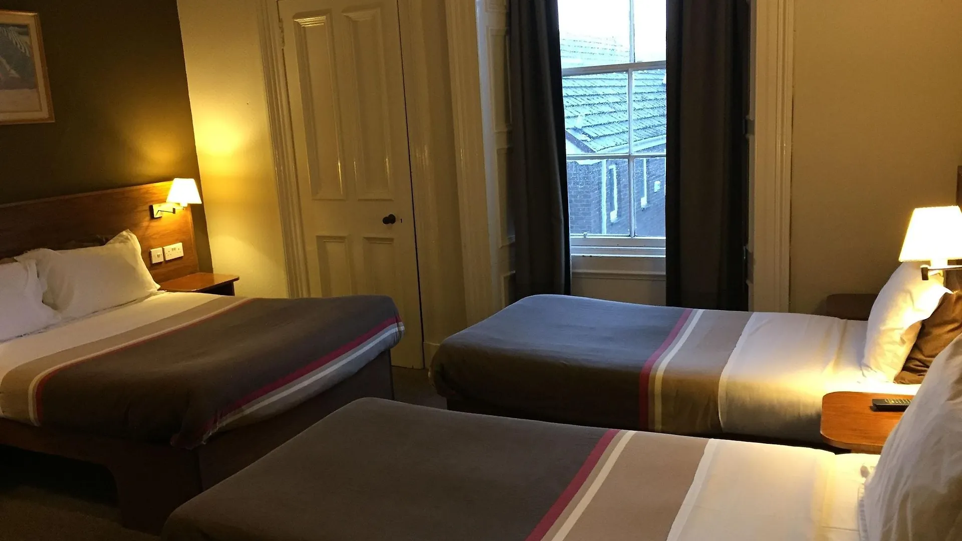 Edinburgh House Hotel