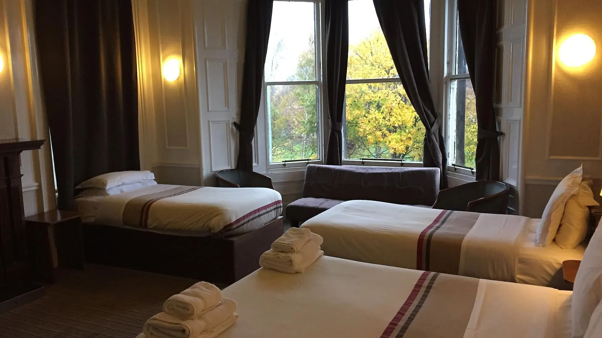 Edinburgh House Hotel