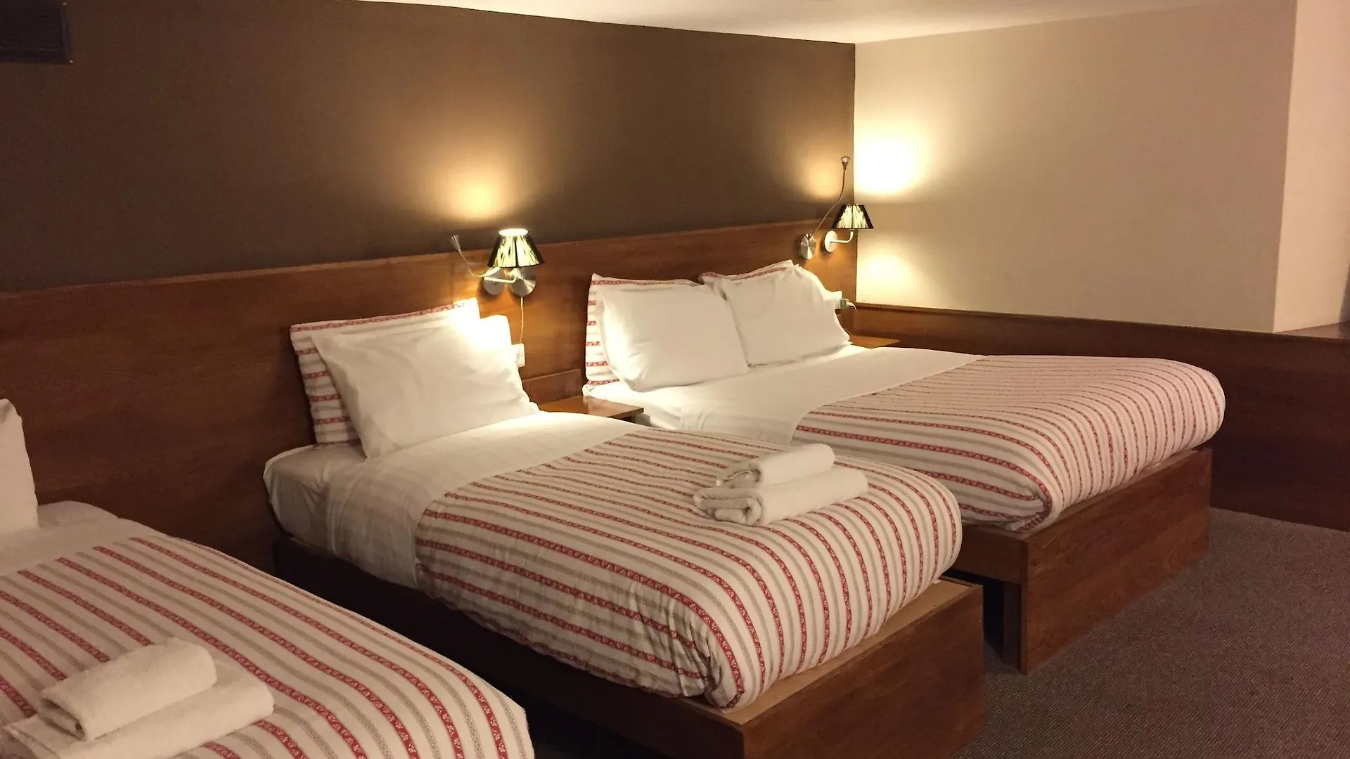 Edinburgh House Hotel