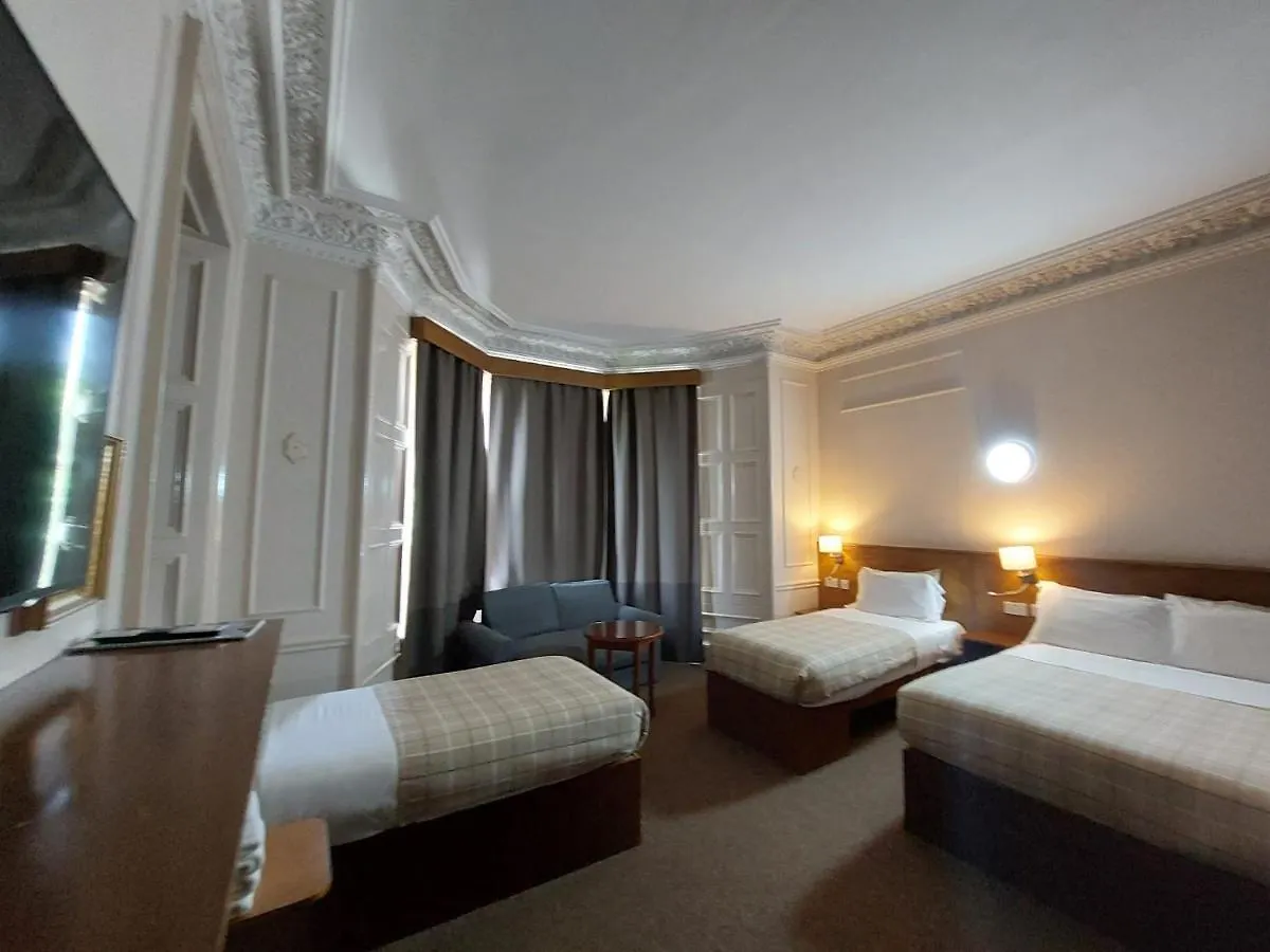 Edinburgh House Hotel